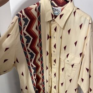 Mens Roper Western style button down shirt.